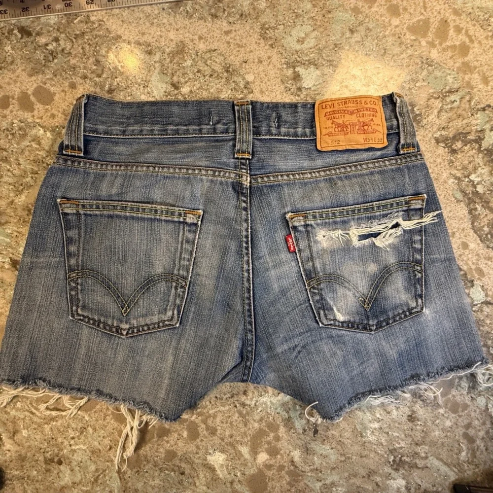 Levis 512 Blue Denim Cut Off Shorts Button Fly‎ Distressed Raw Hem W31 Womens